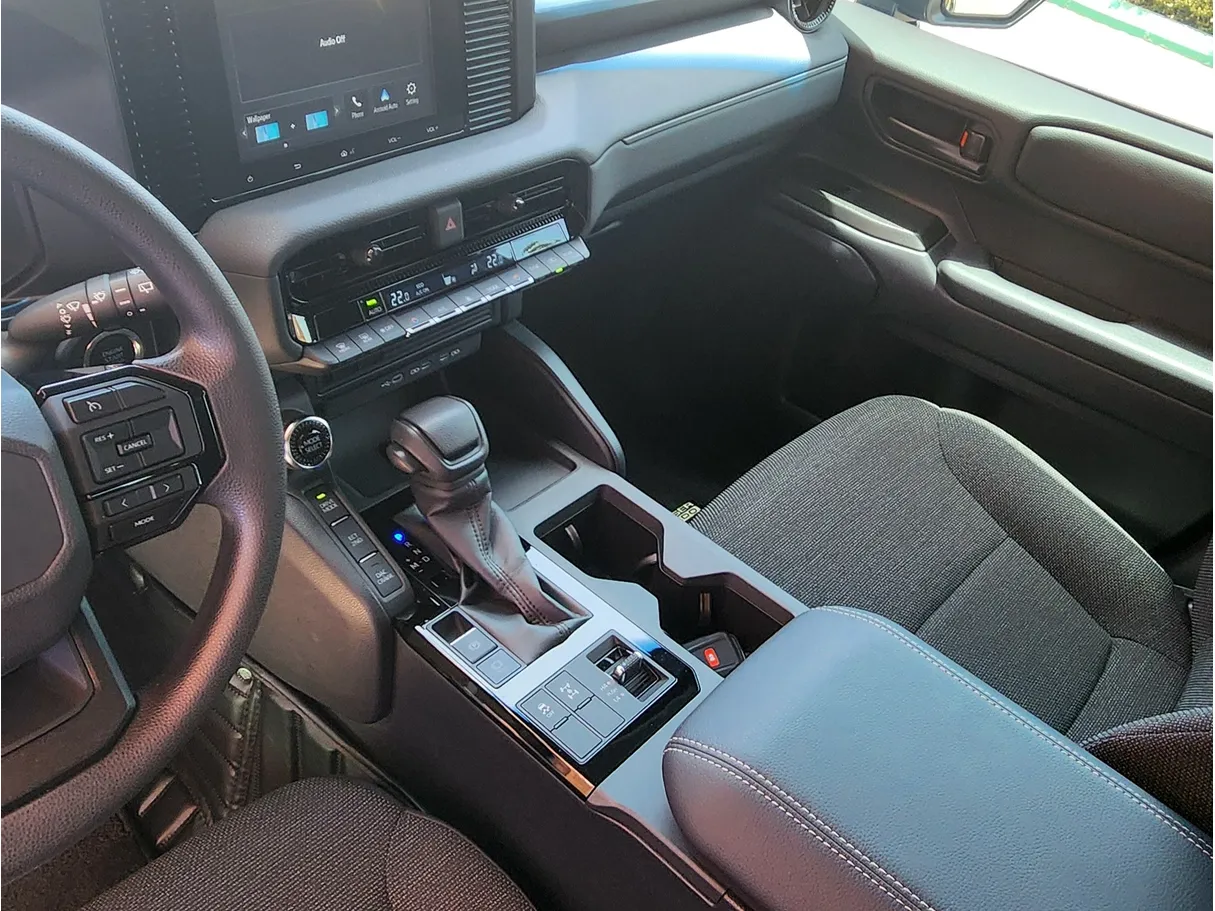 Car image 5
