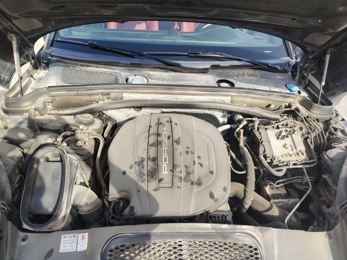 Car image 36