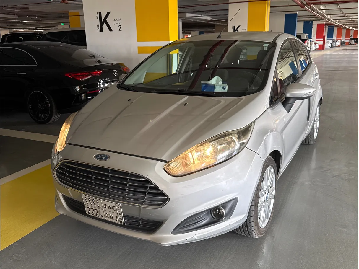 Car image 2
