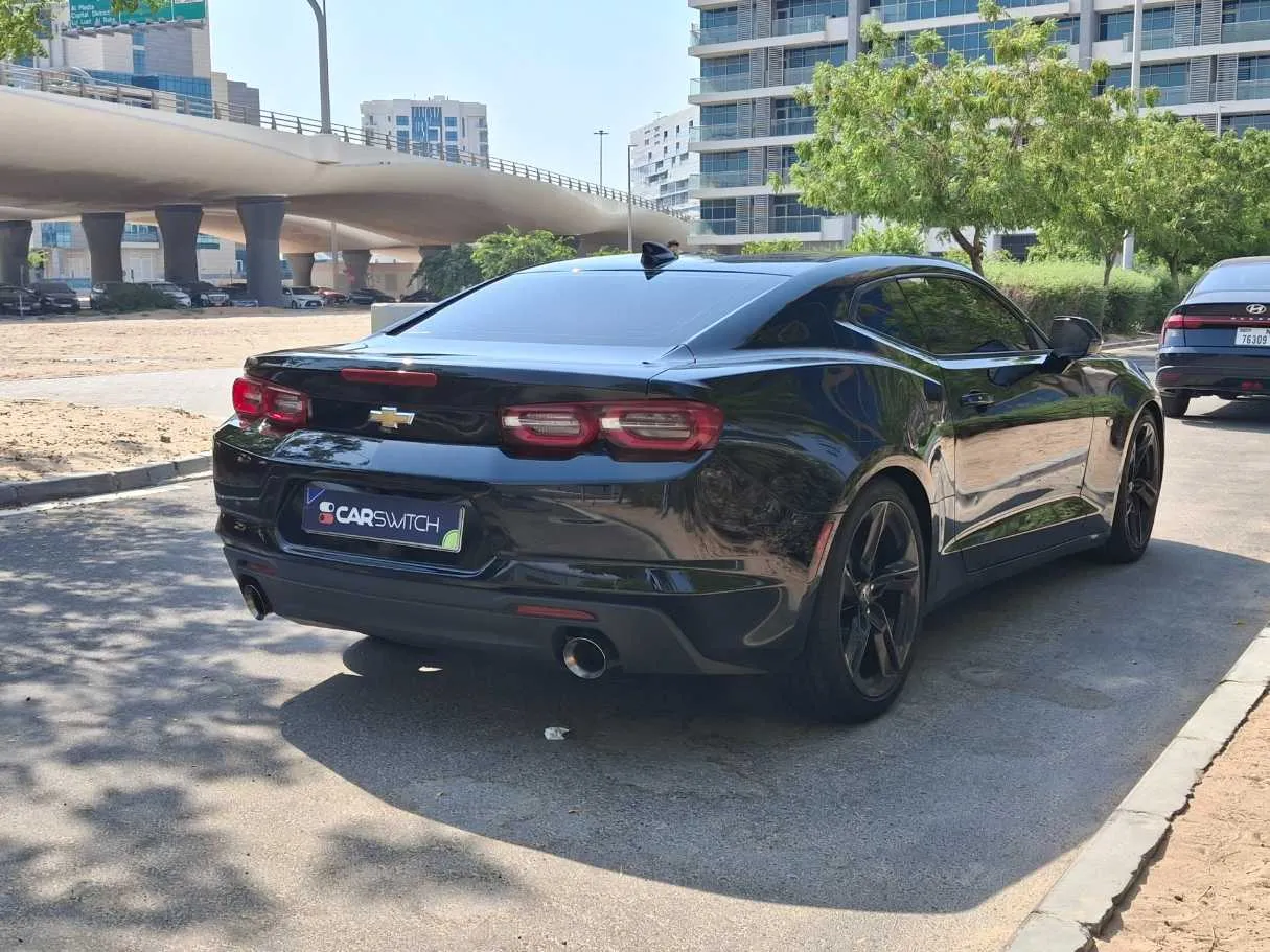 Car image 5