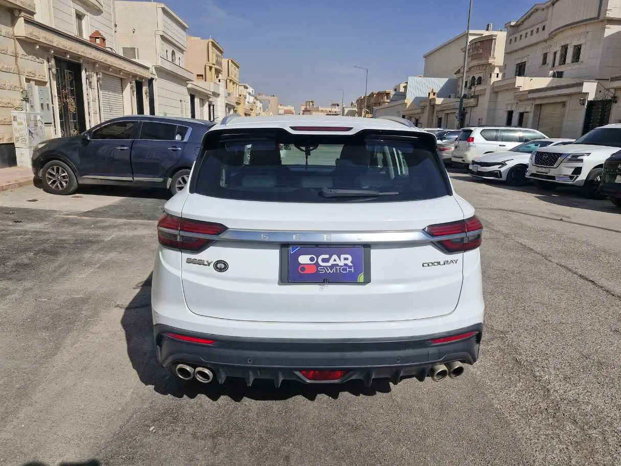 Car image 6