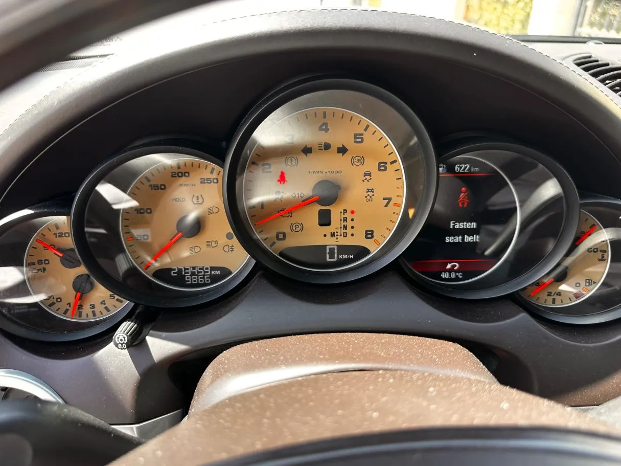 Car image 22