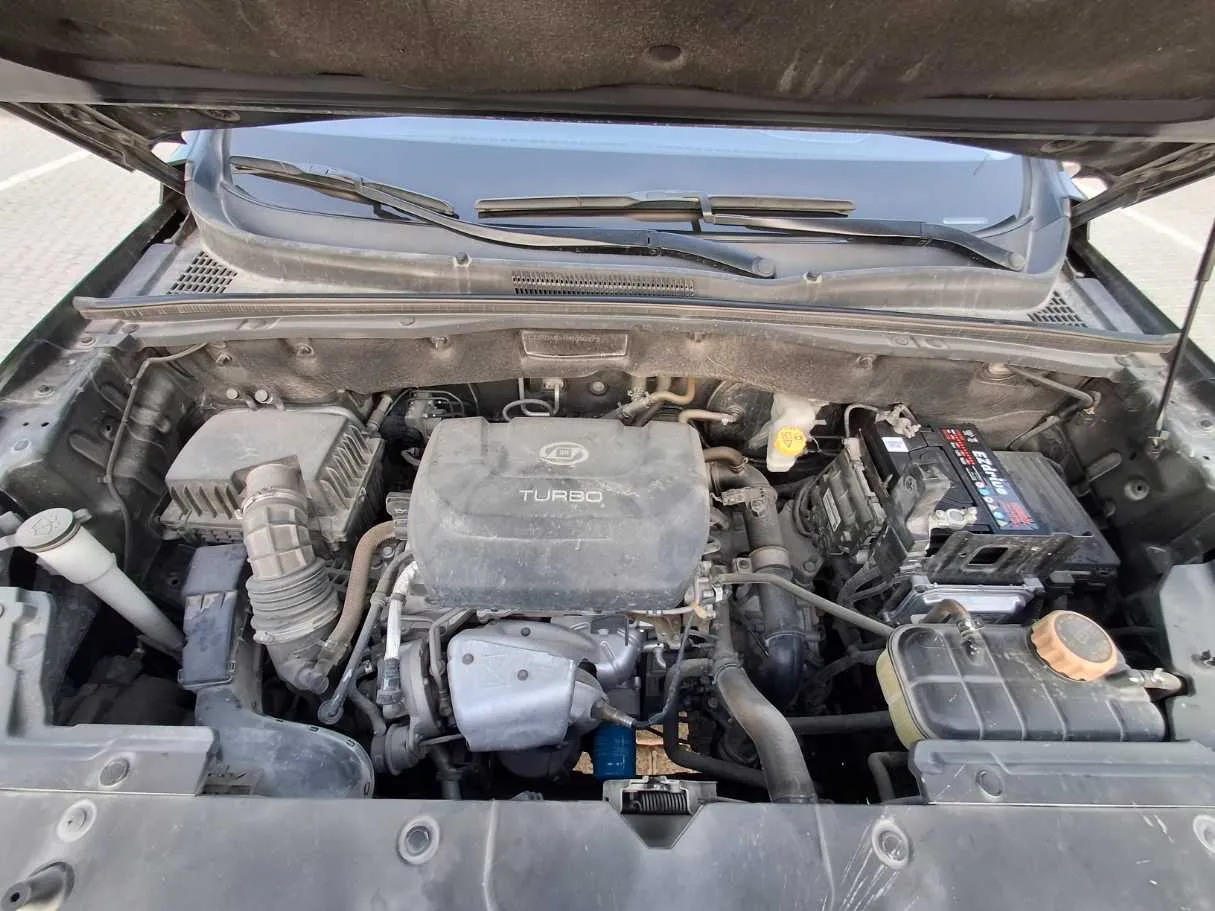 Car image 20