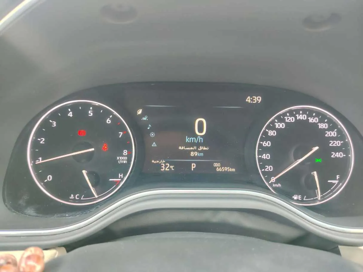 Car image 27