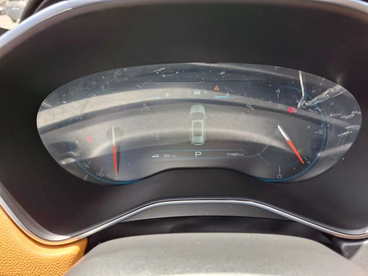 Car image 18