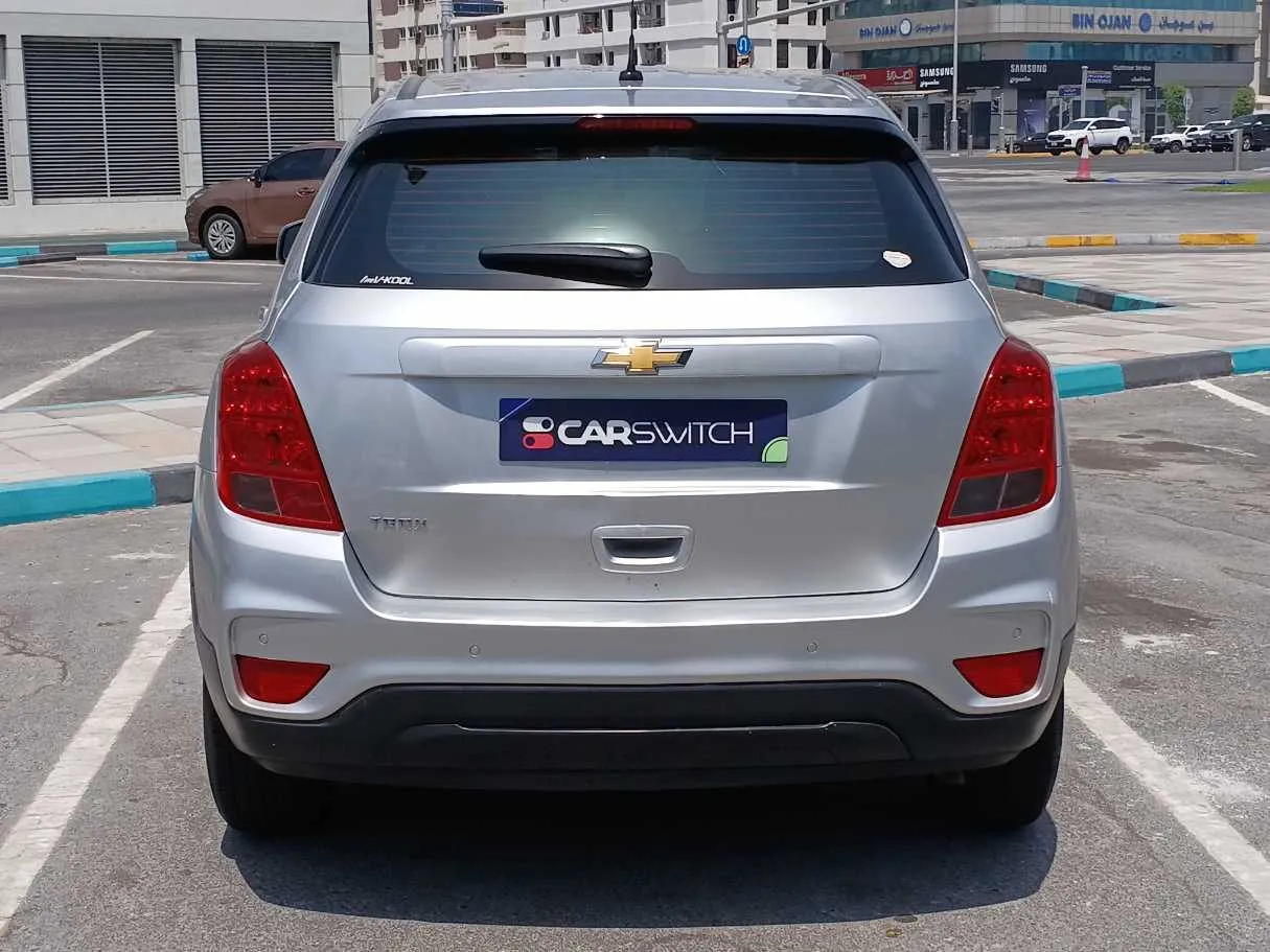 Car image 6