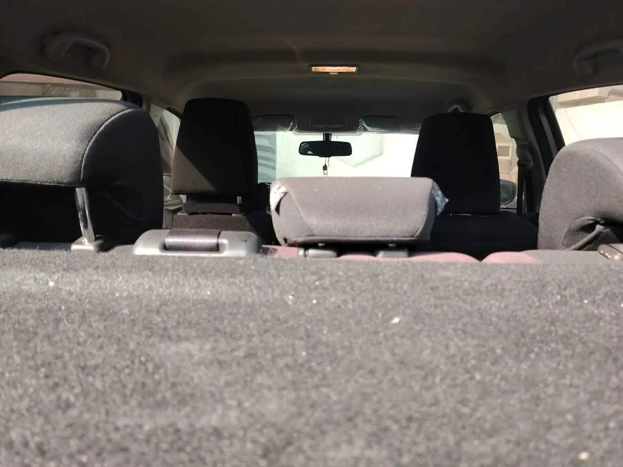 Car image 29
