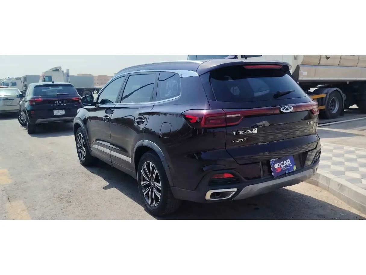 Car image 7