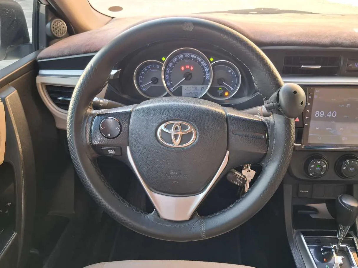 Car image 17