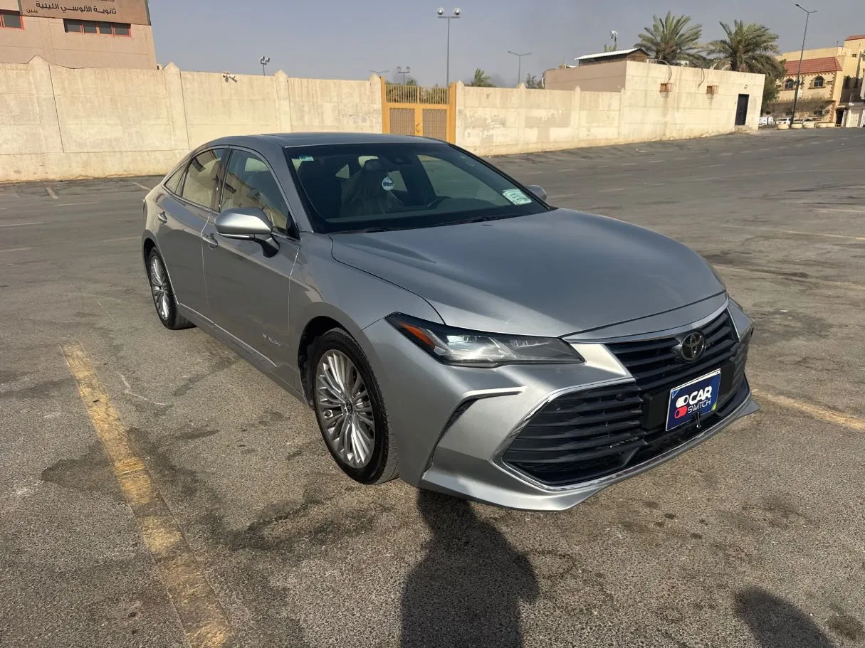Car image 3