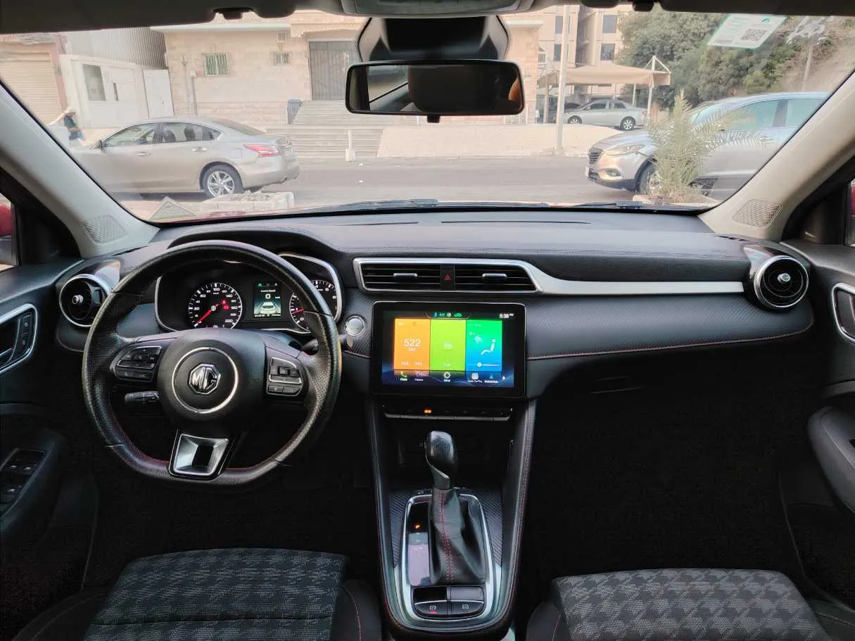 Car image 17
