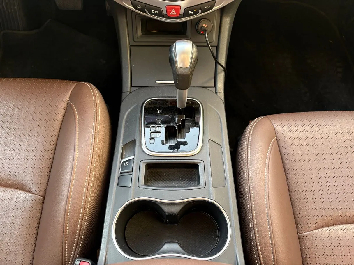 Car image 20