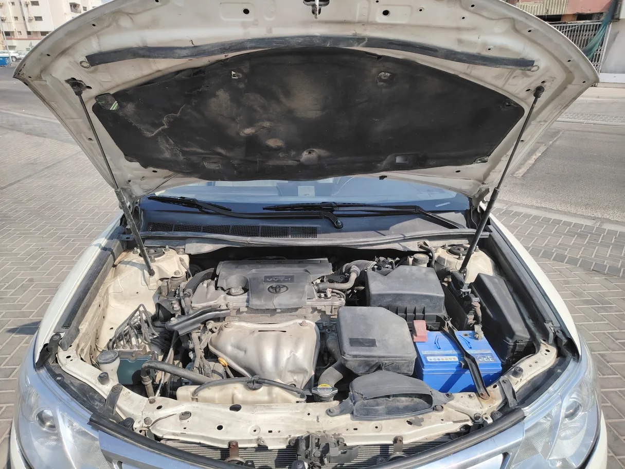 Car image 30