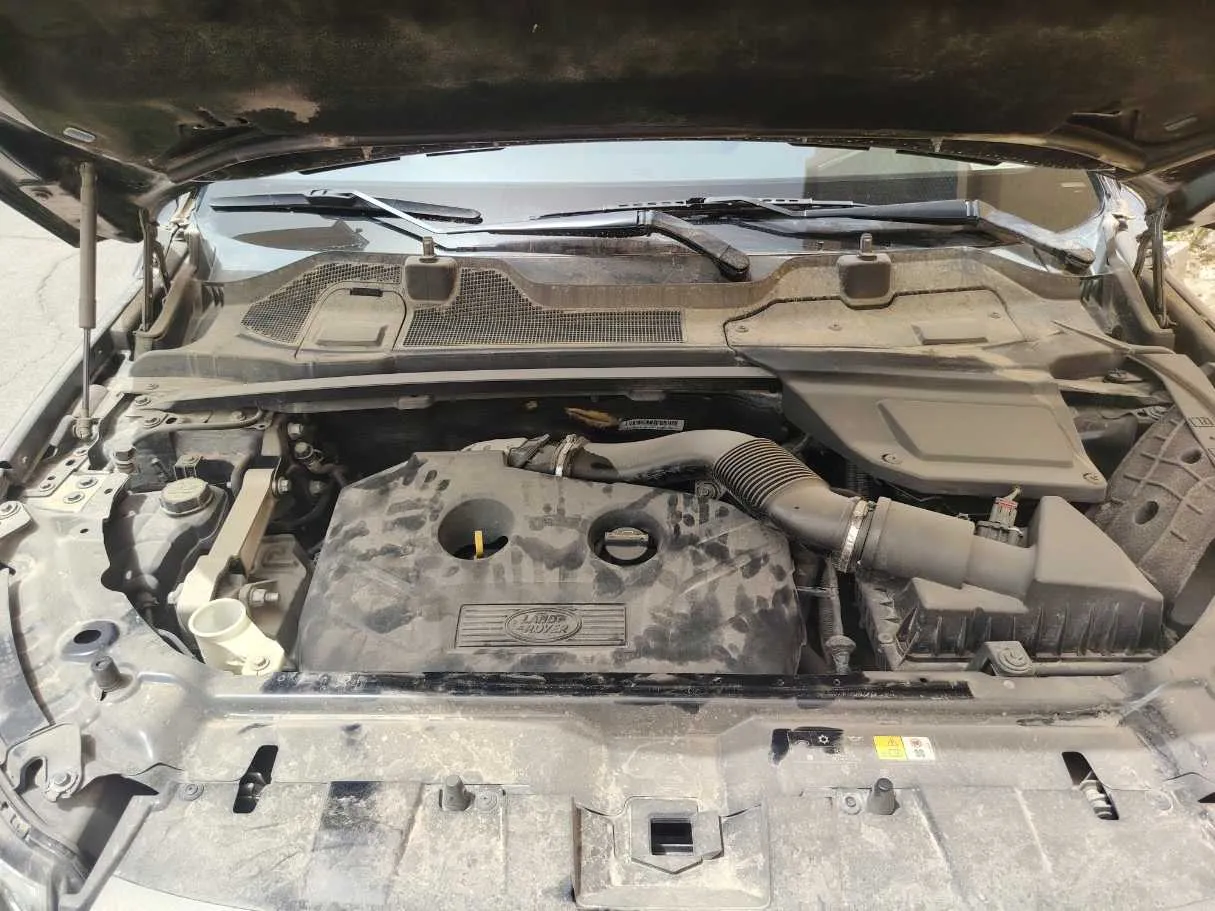 Car image 32