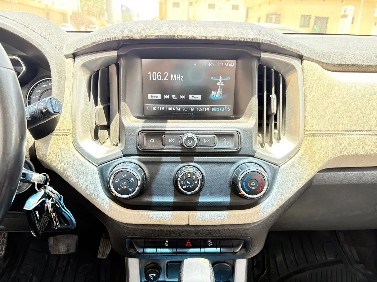 Car image 22
