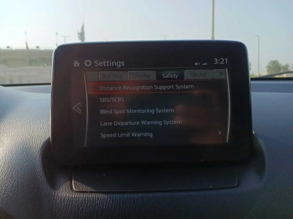 Car image 25