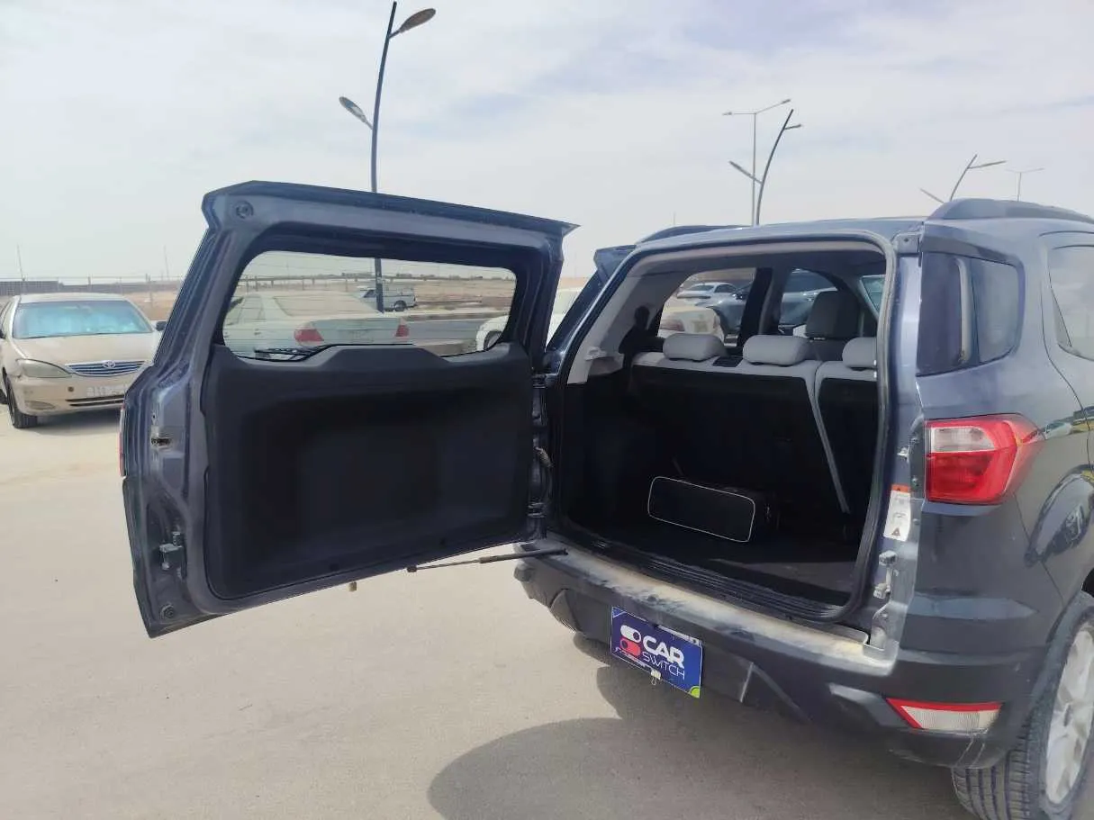 Car image 22