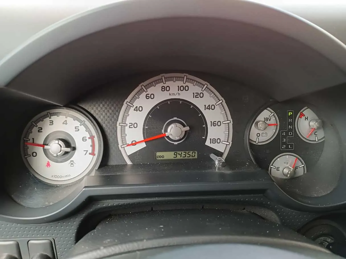 Car image 18