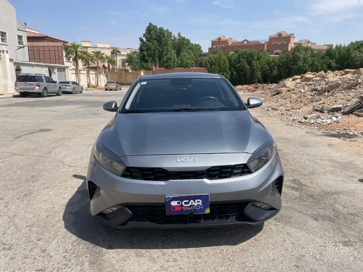 Car image 2