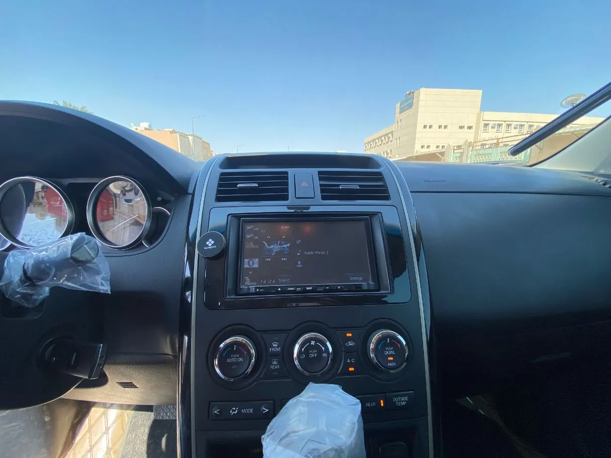 Car image 16
