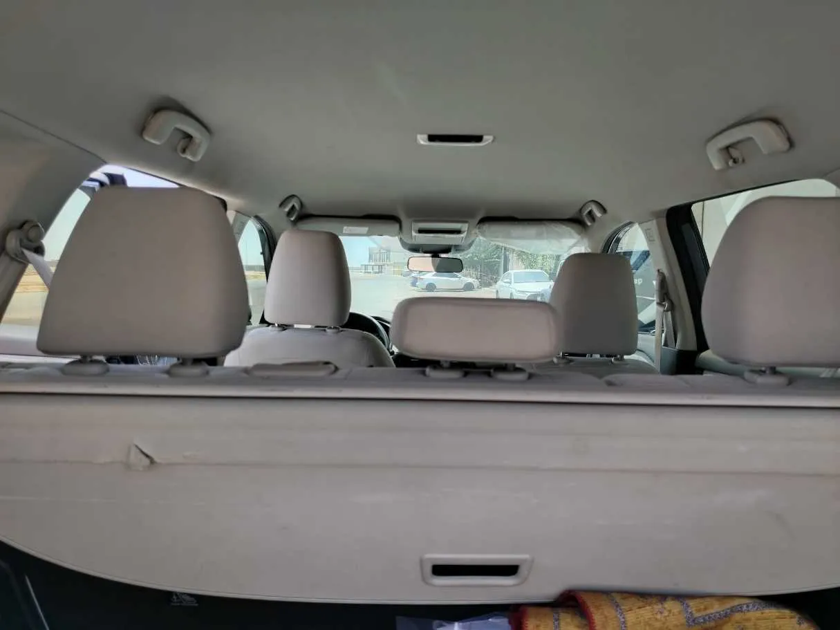 Car image 29