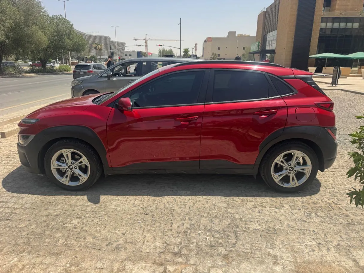 Car image 8