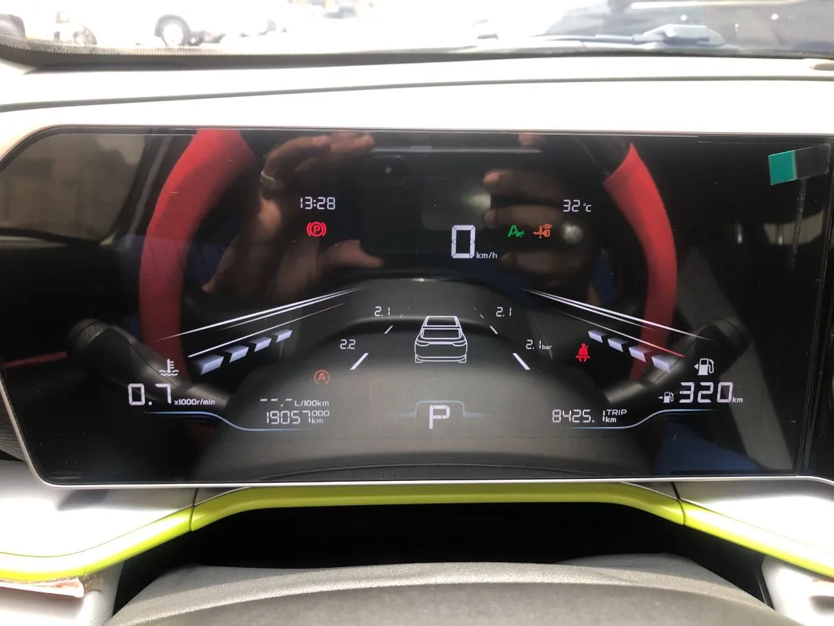 Car image 17
