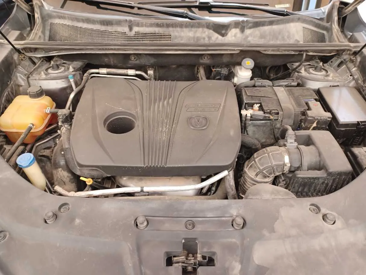Car image 26