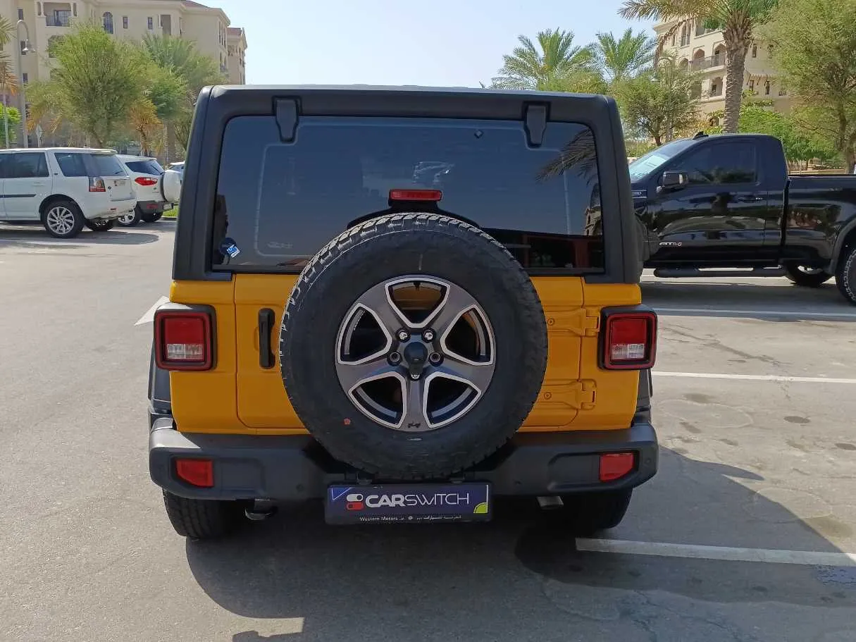 Car image 6