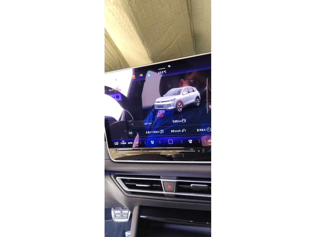 Car image 35