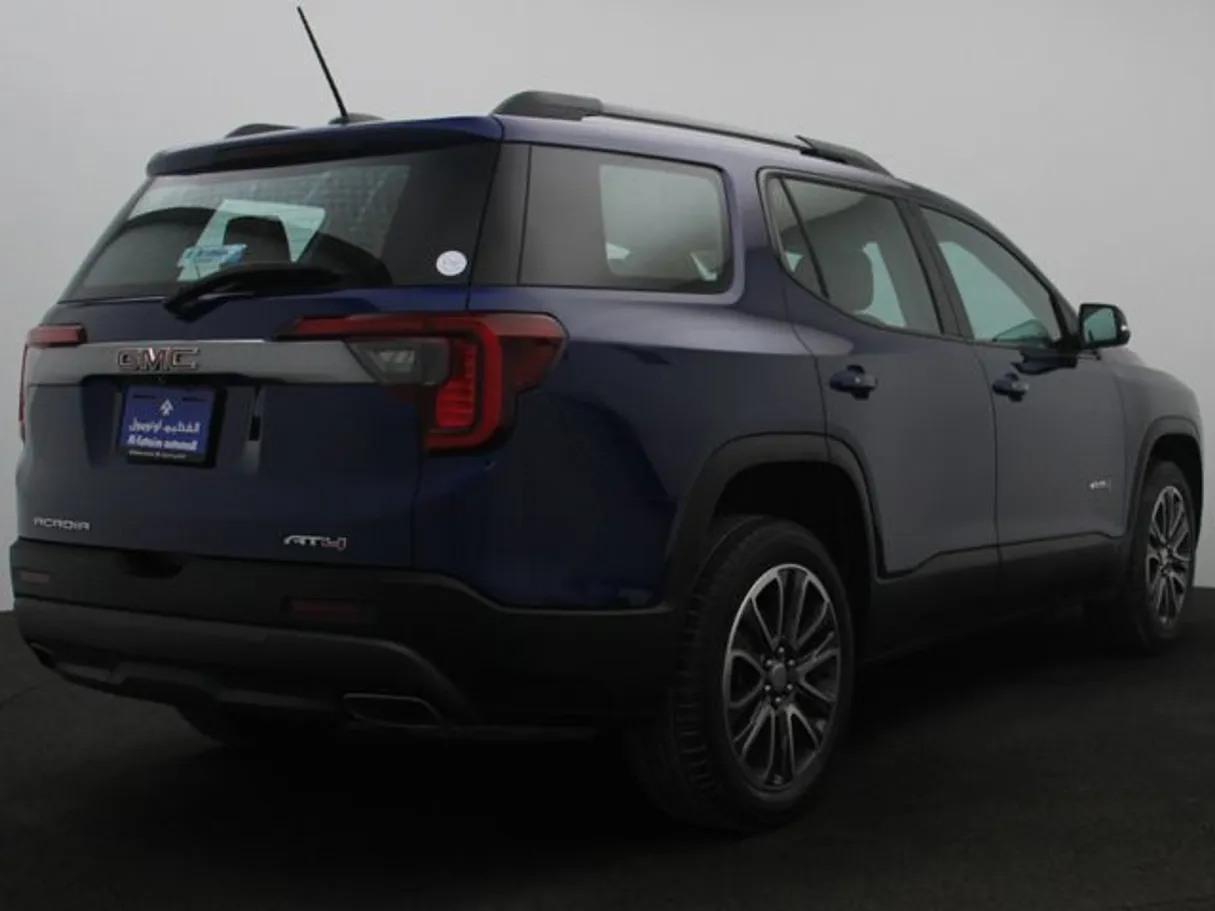 Car image 2