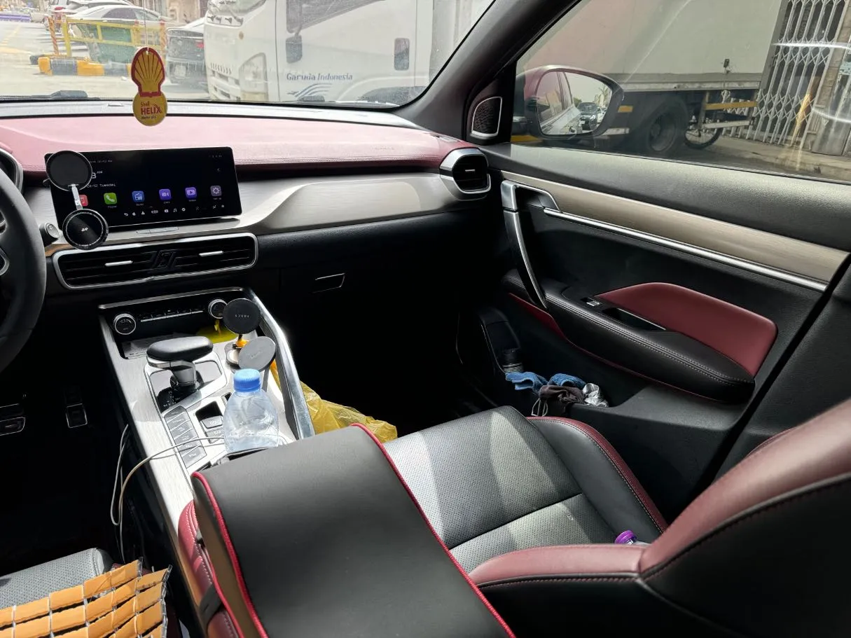 Car image 22