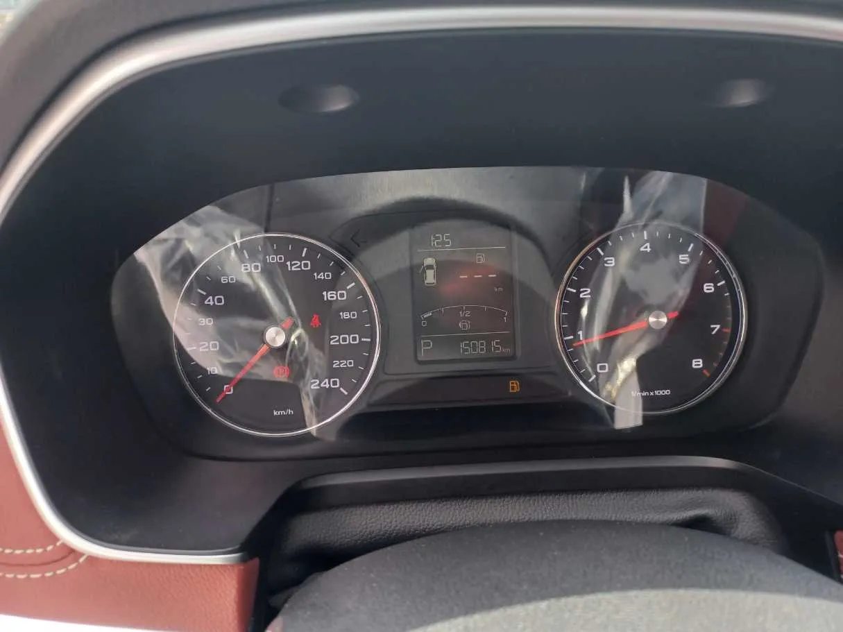 Car image 20