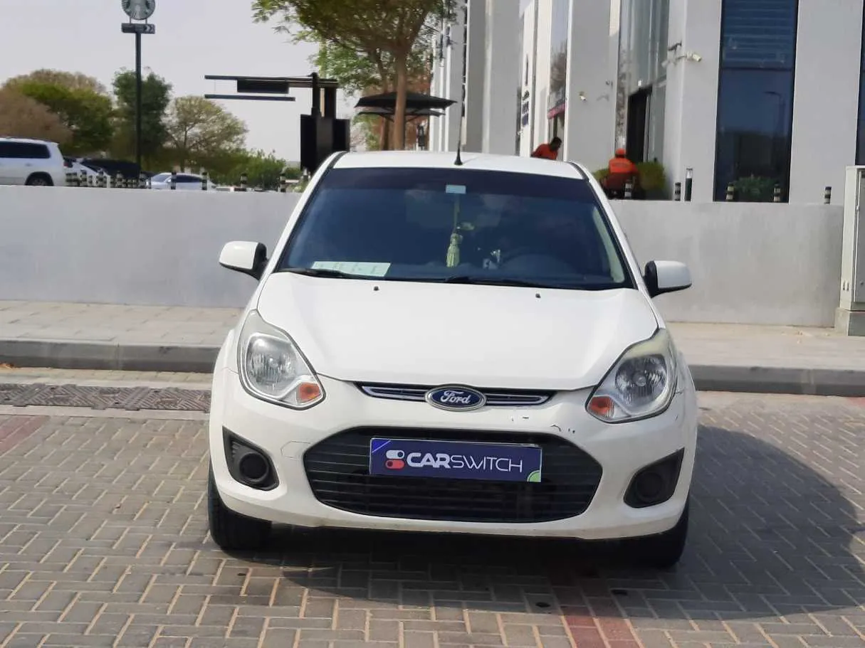 Car image 2