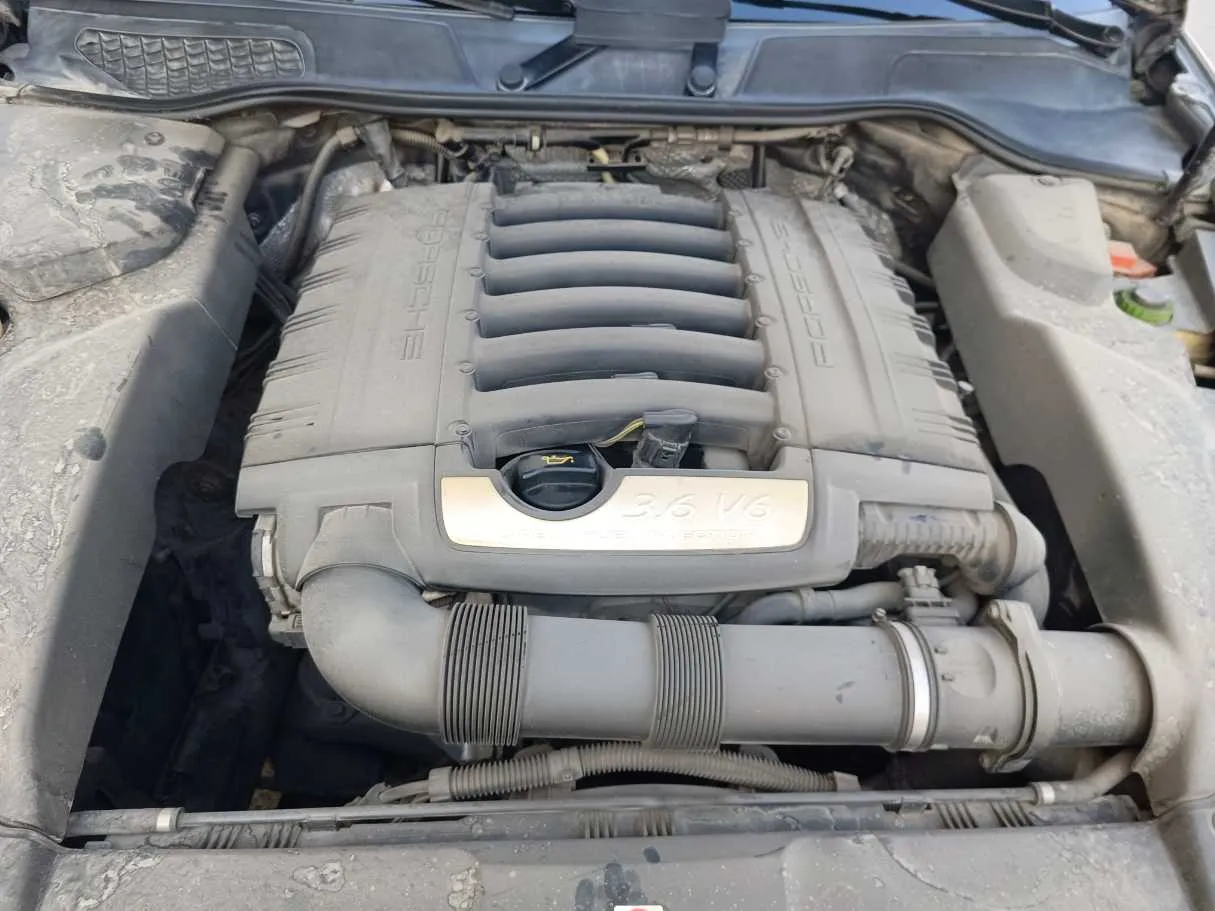Car image 42