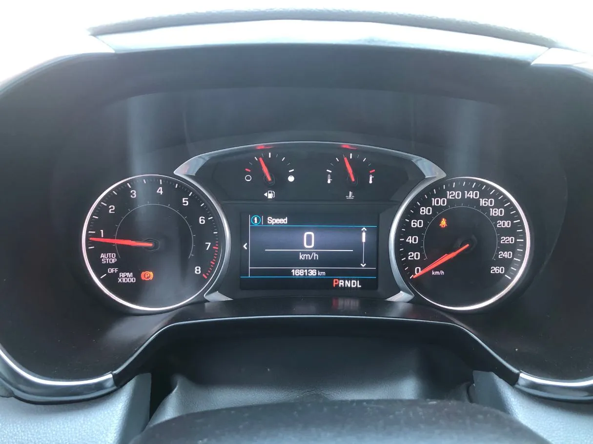 Car image 19