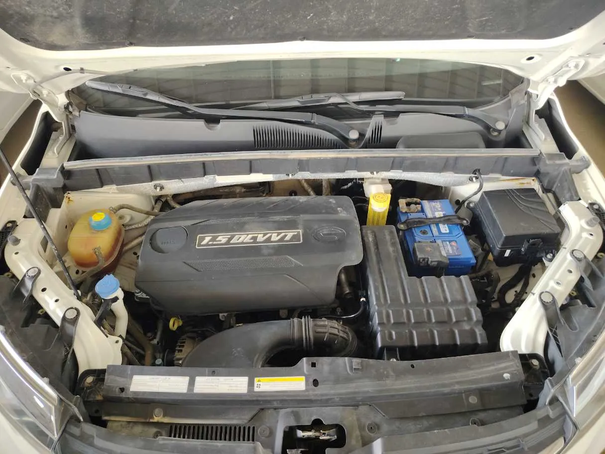 Car image 30