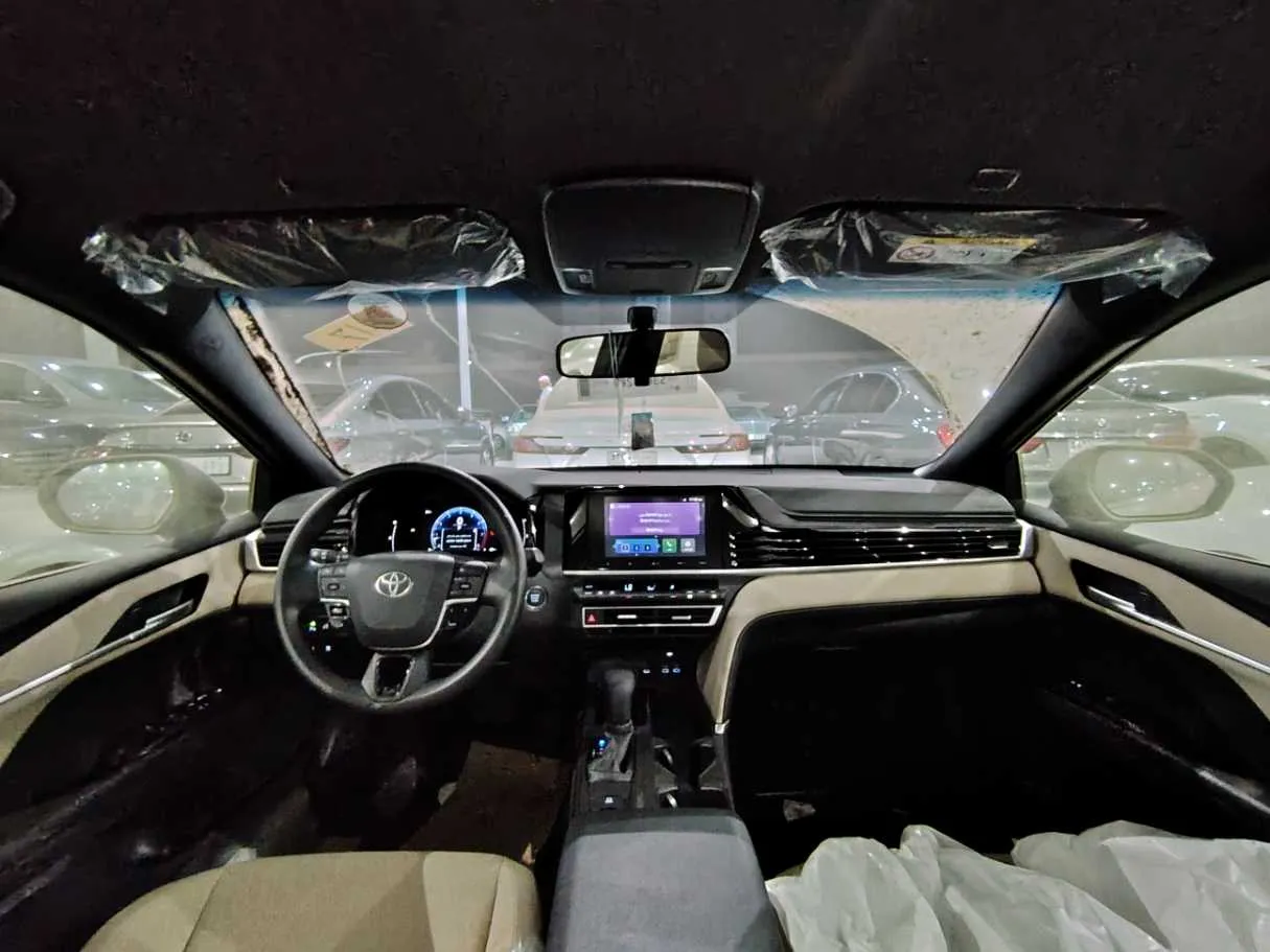 Car image 21
