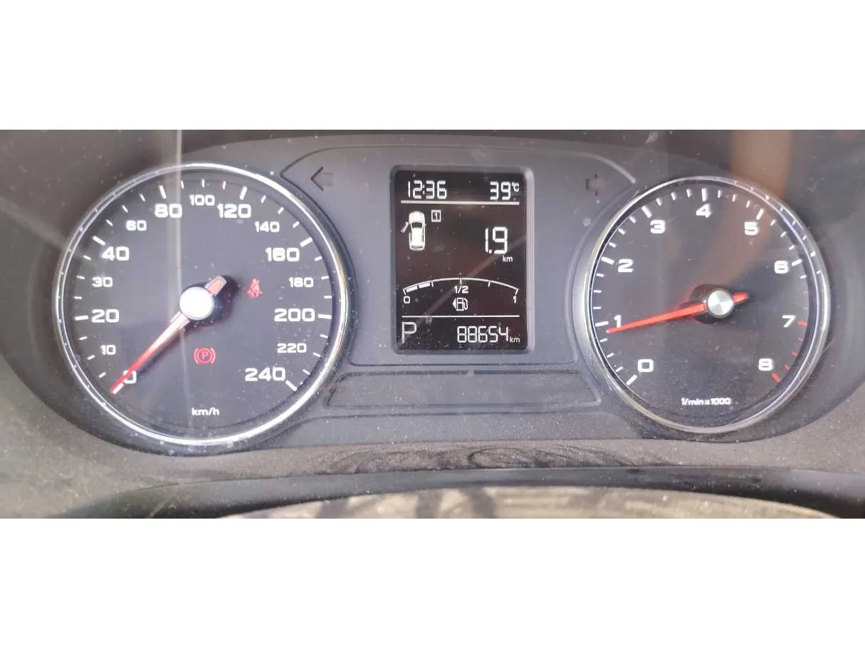 Car image 22