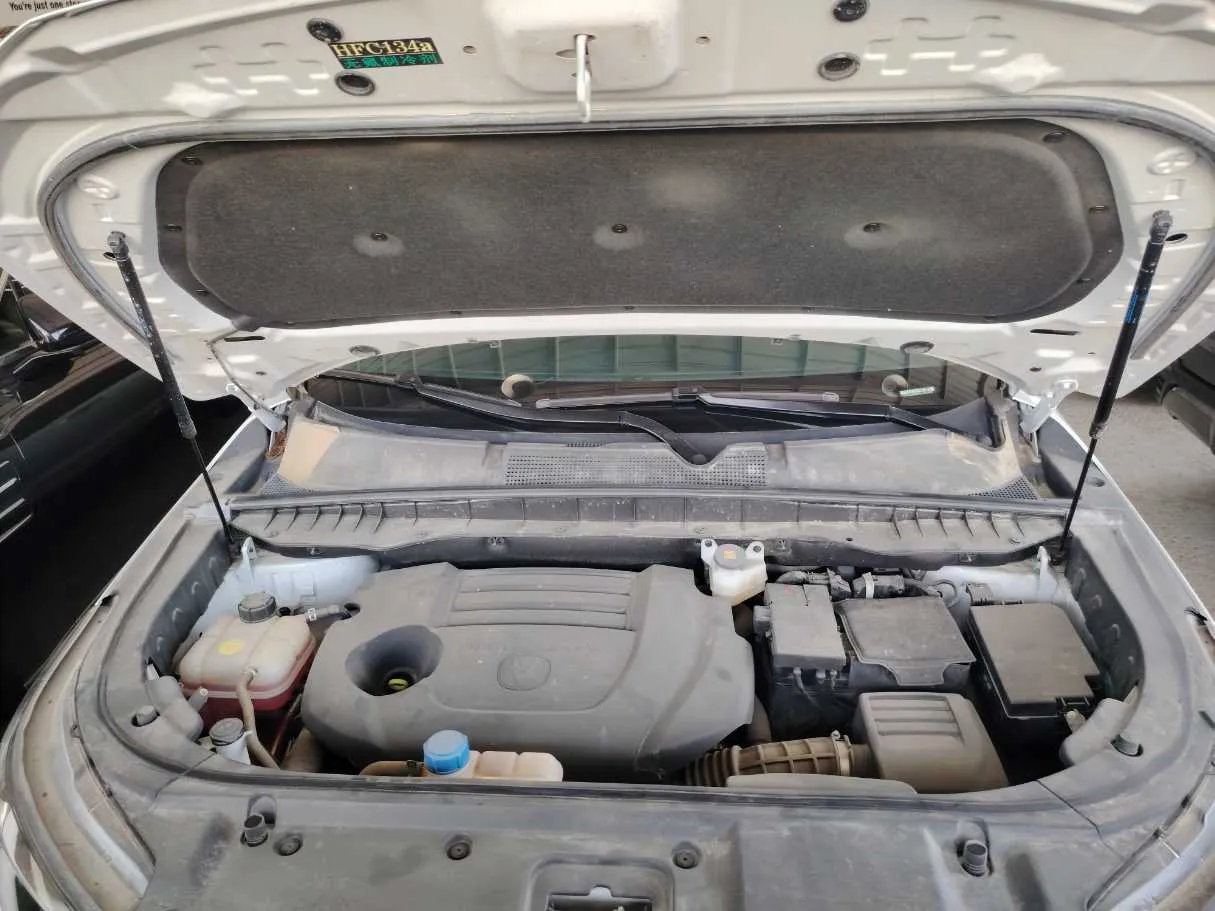Car image 36