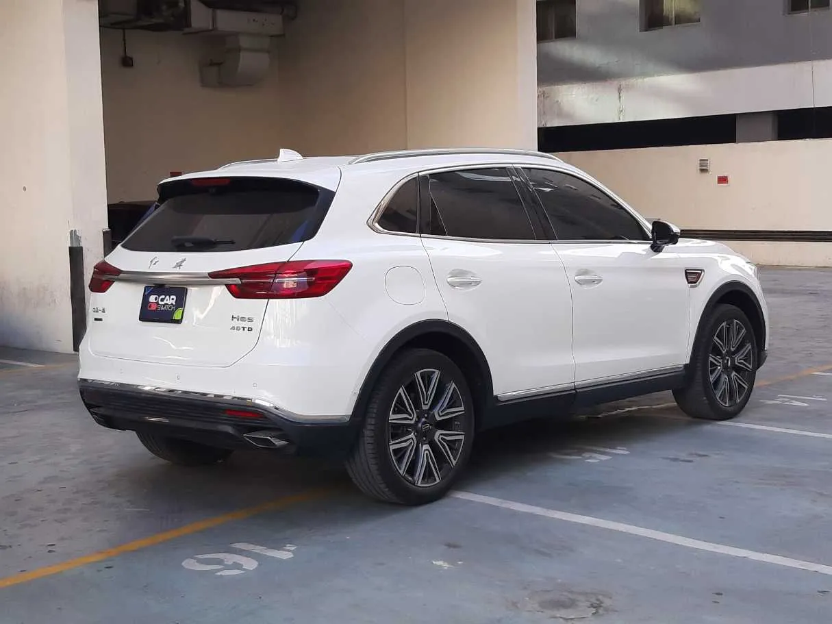Car image 5
