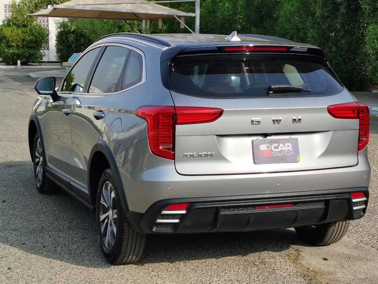 Car image 7