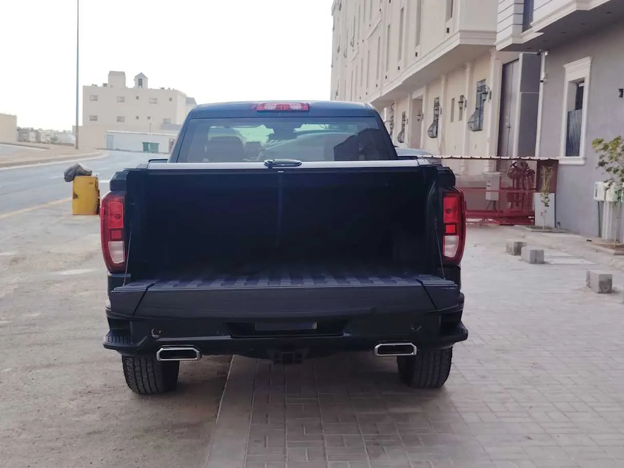 Car image 20