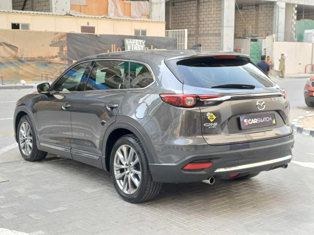 Car image 5