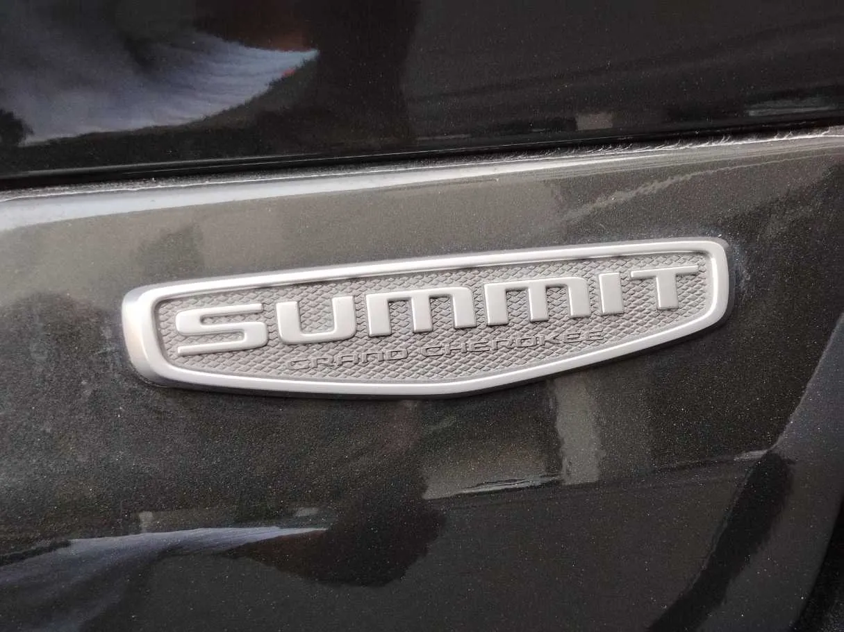 Car image 43