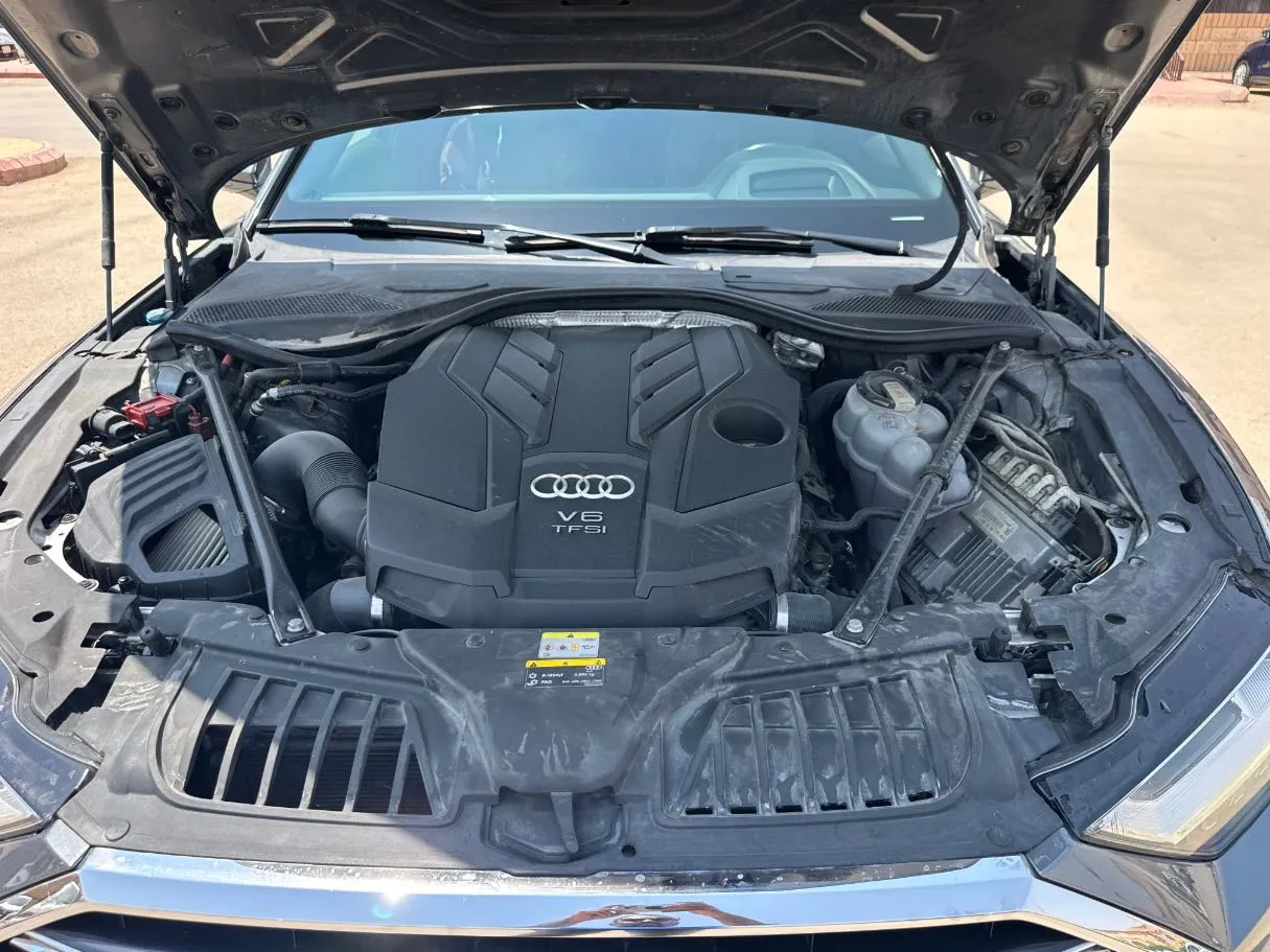 Car image 25