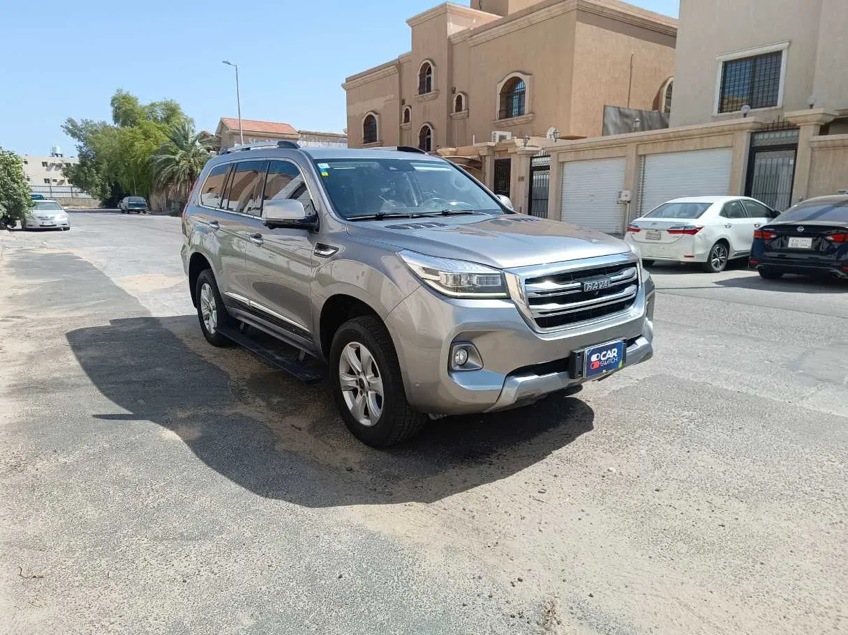 Car image 3