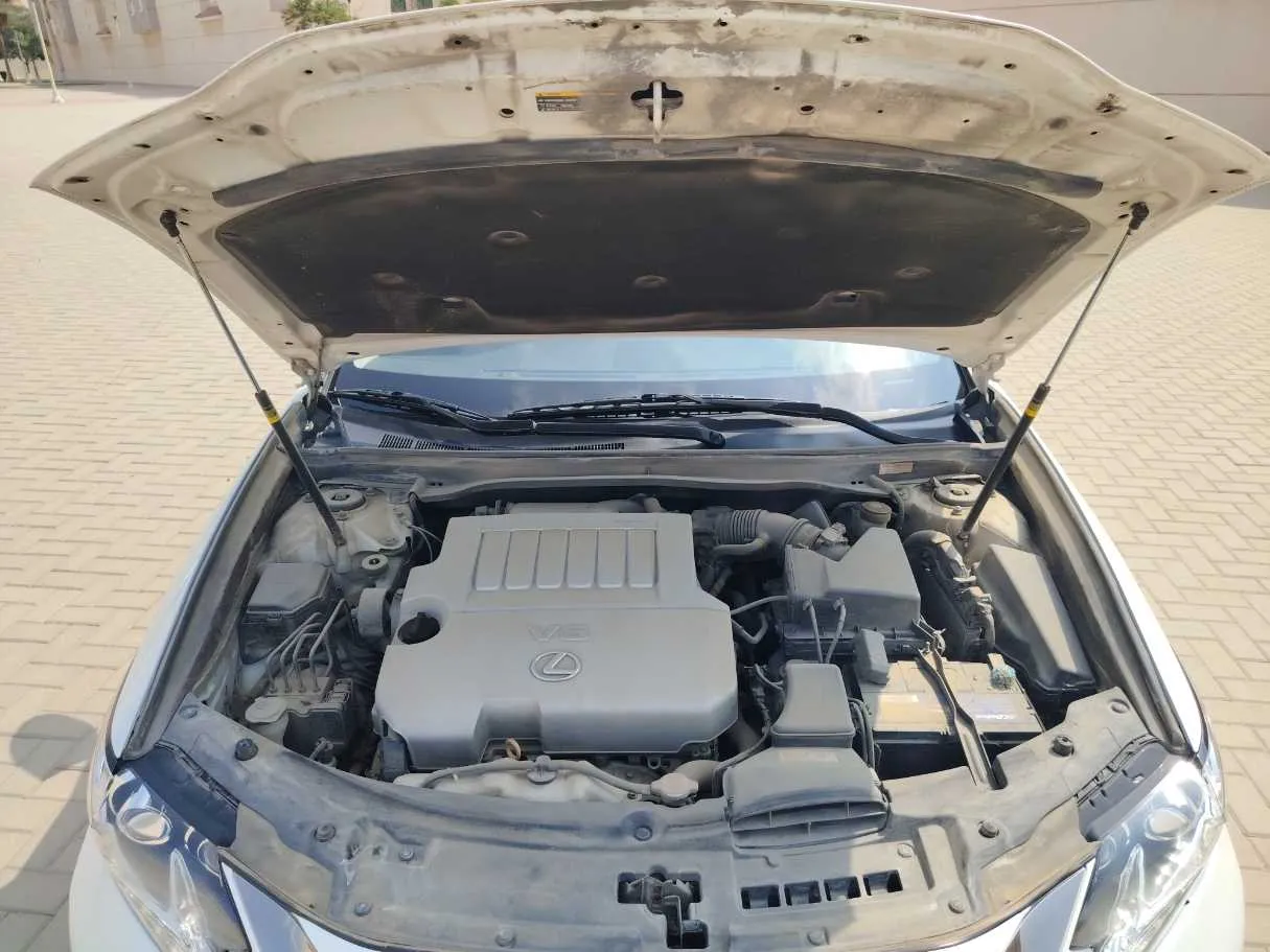 Car image 36