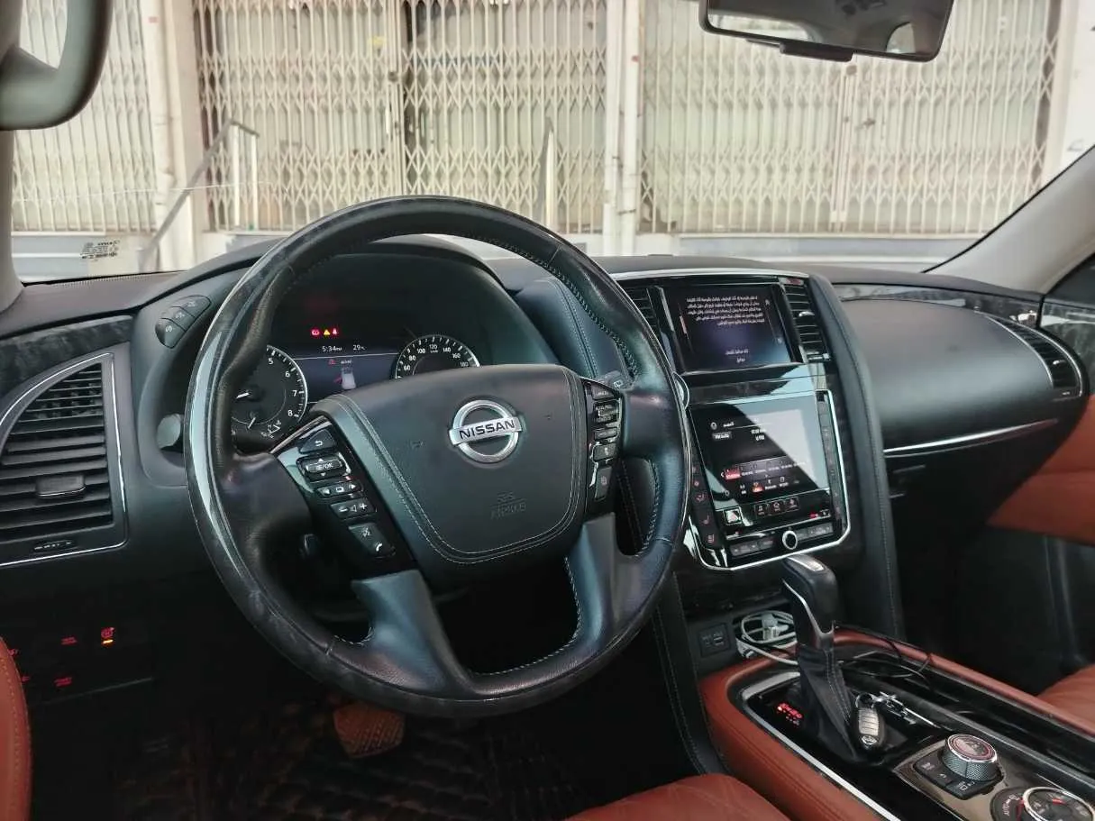Car image 27