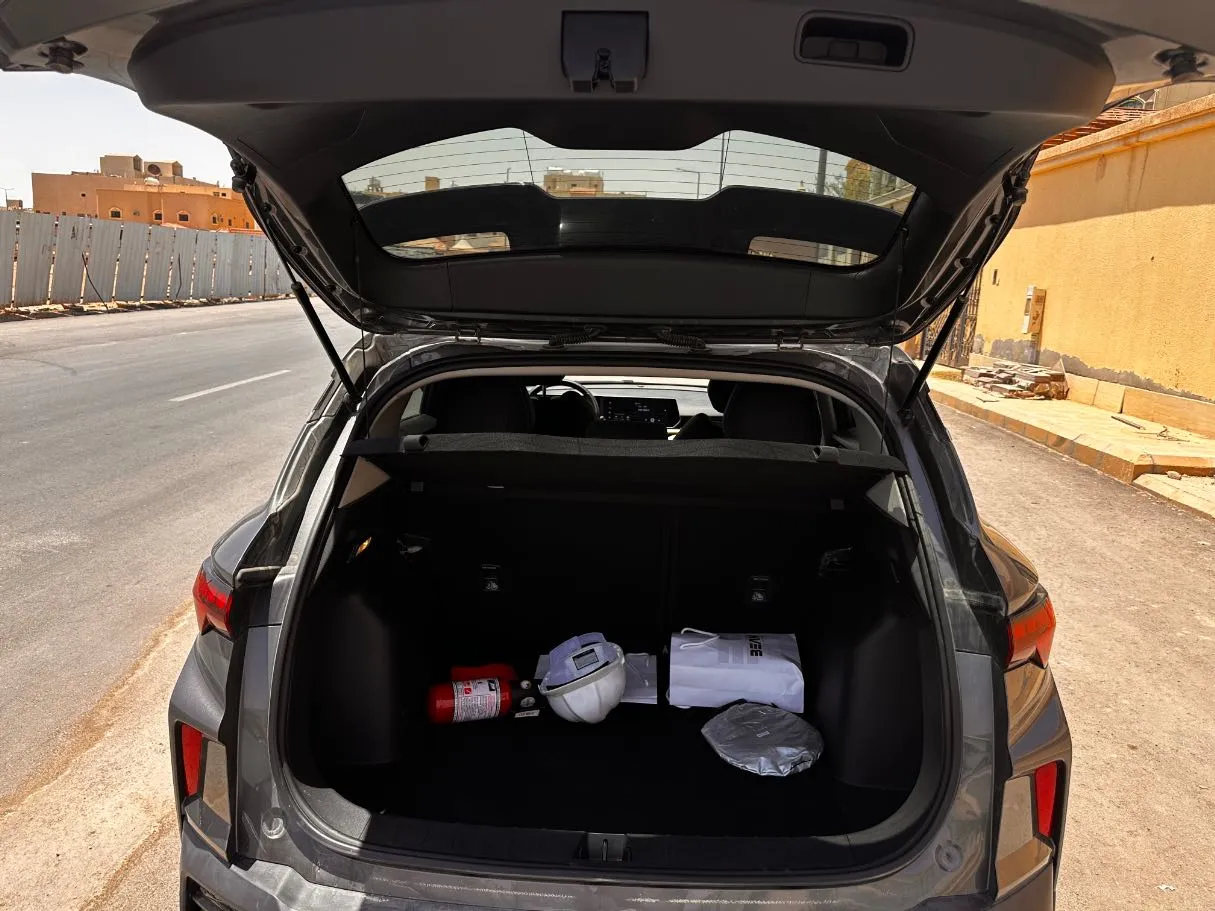 Car image 22